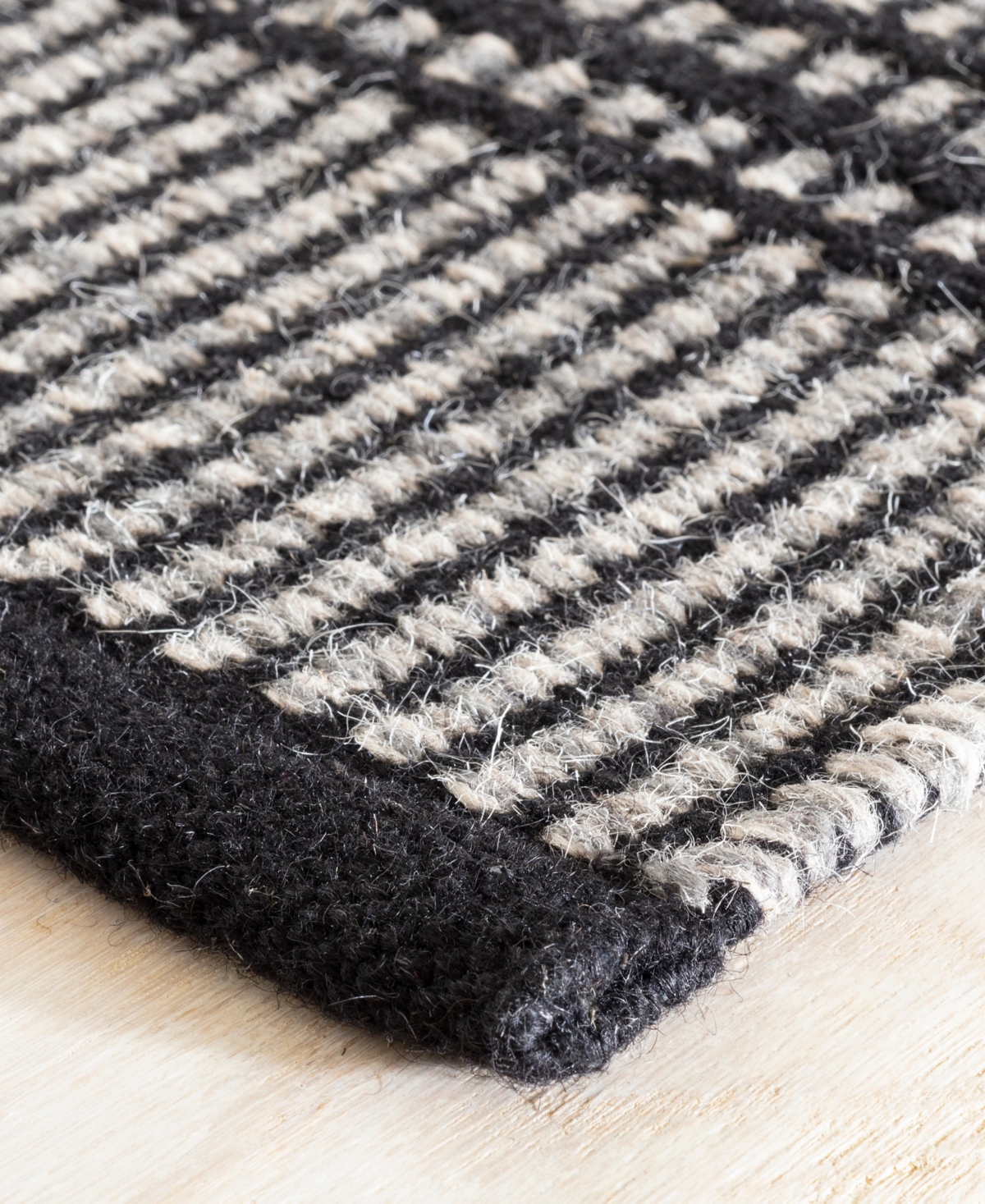 Dash And Albert Rugs By Annie Selke Malta Wool Da1698 5'x8' Area Rug In Black