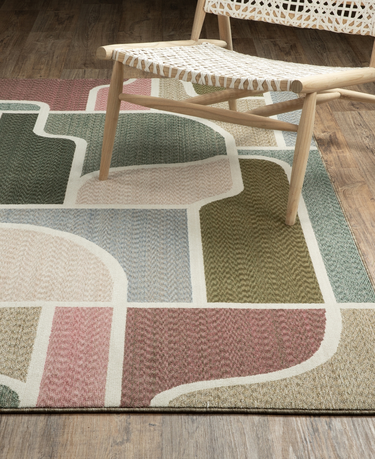 Oriental Weavers Tisdell TIS02 6'7"x9'4" Area Rug