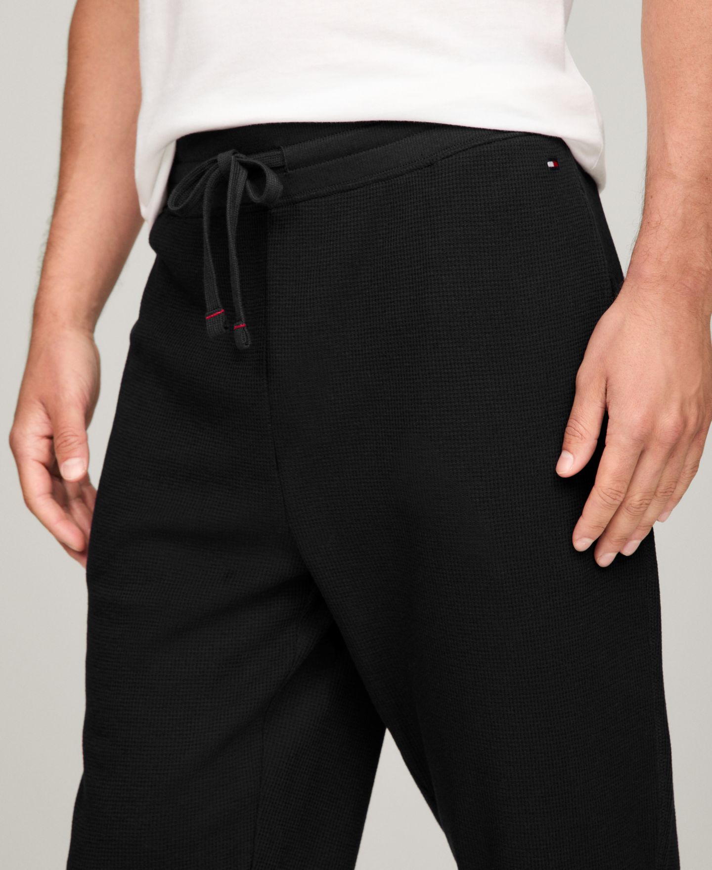 Джоггеры Classic-Fit для мужчин, вафельная ткань — Tommy Hilfiger, цвет: Чёрный — фото 4