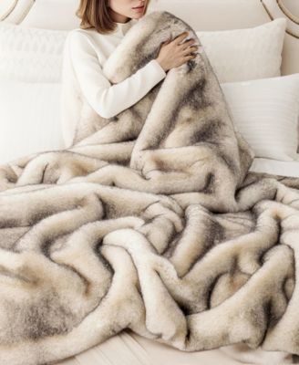 Luxury Tipped Faux Fur Throw, 50" x 60"