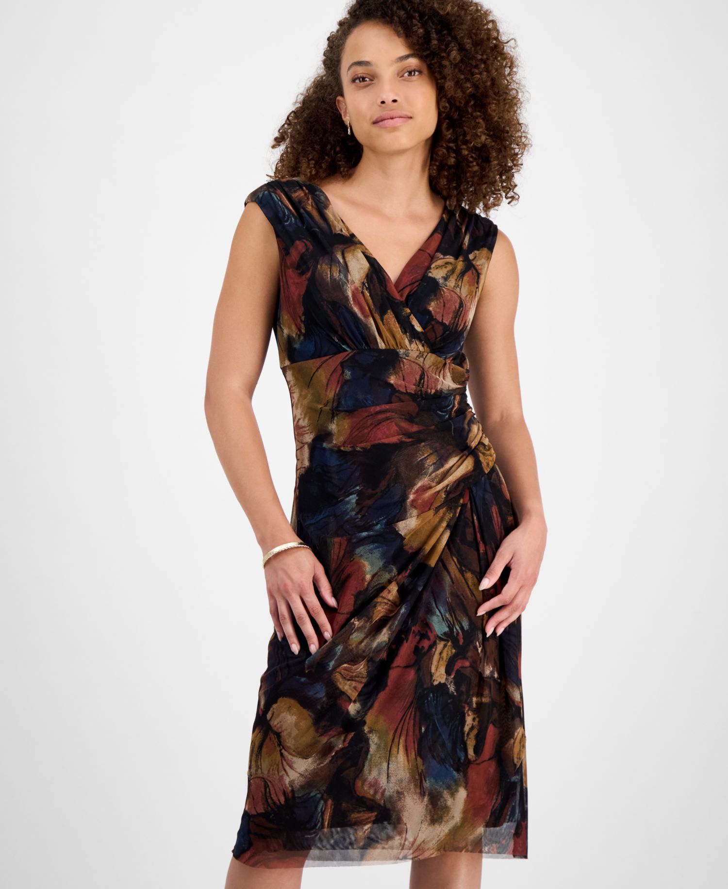 Petite Printed V-Neck Sleeveless Dress