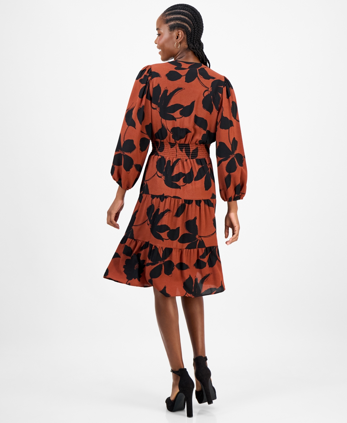 Robbie Bee Petite Floral-print Tiered Midi Dress In Brown