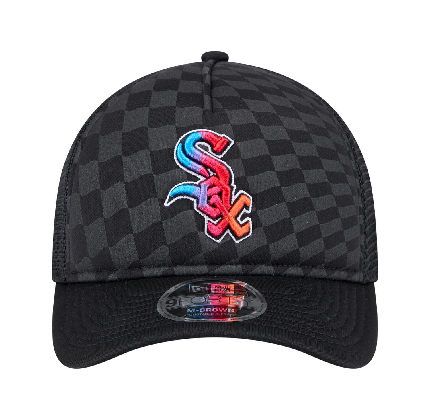 Men's Black Chicago White Sox Gradient 9FORTY A-Frame M-Crown Trucker Adjustable Hat