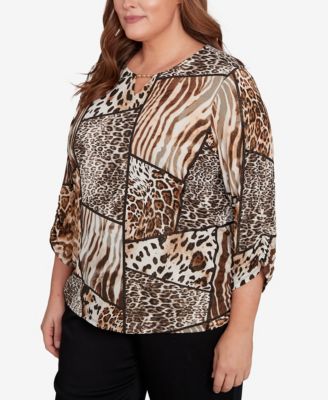Plus Size Classic Puff Print Animal Colorblock Keyhole Neck Top