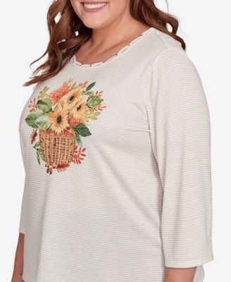Plus Size Classic Harvest Basket Crew Neck Top