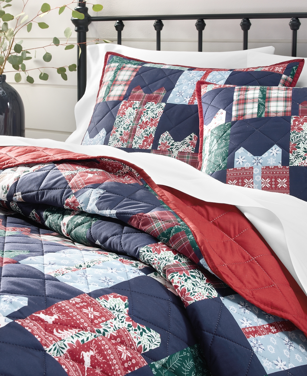 Holiday Lane Holiday Gift Quilt Set, Full/Queen, Exclusively for Macy's