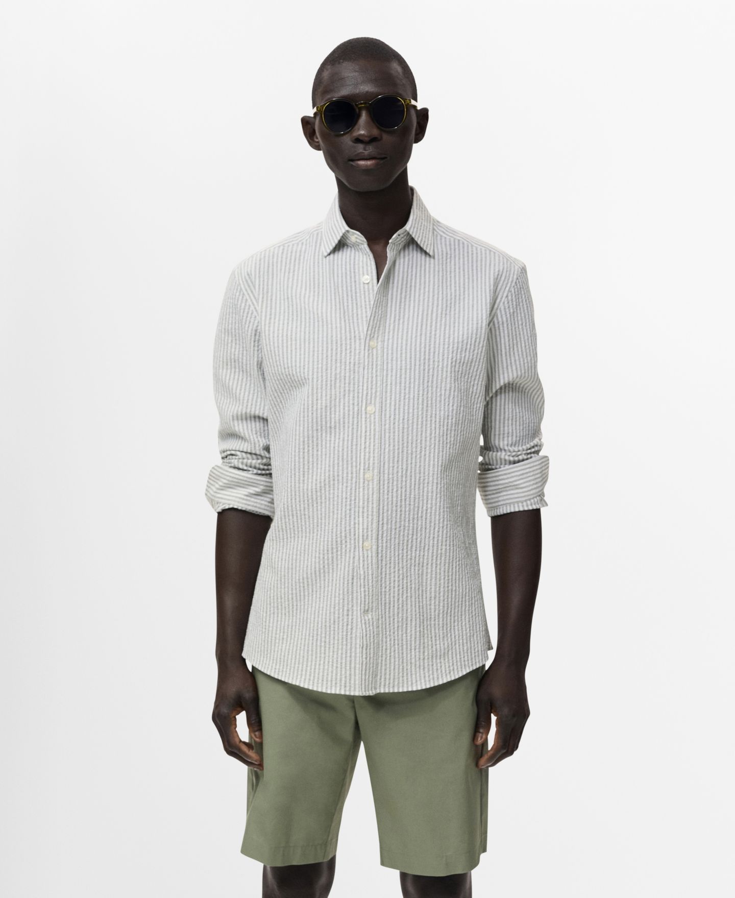 Мужская рубашка Mango Regular-Fit Stripe-Textured, цвет: Тёмный зелёный — фото 1