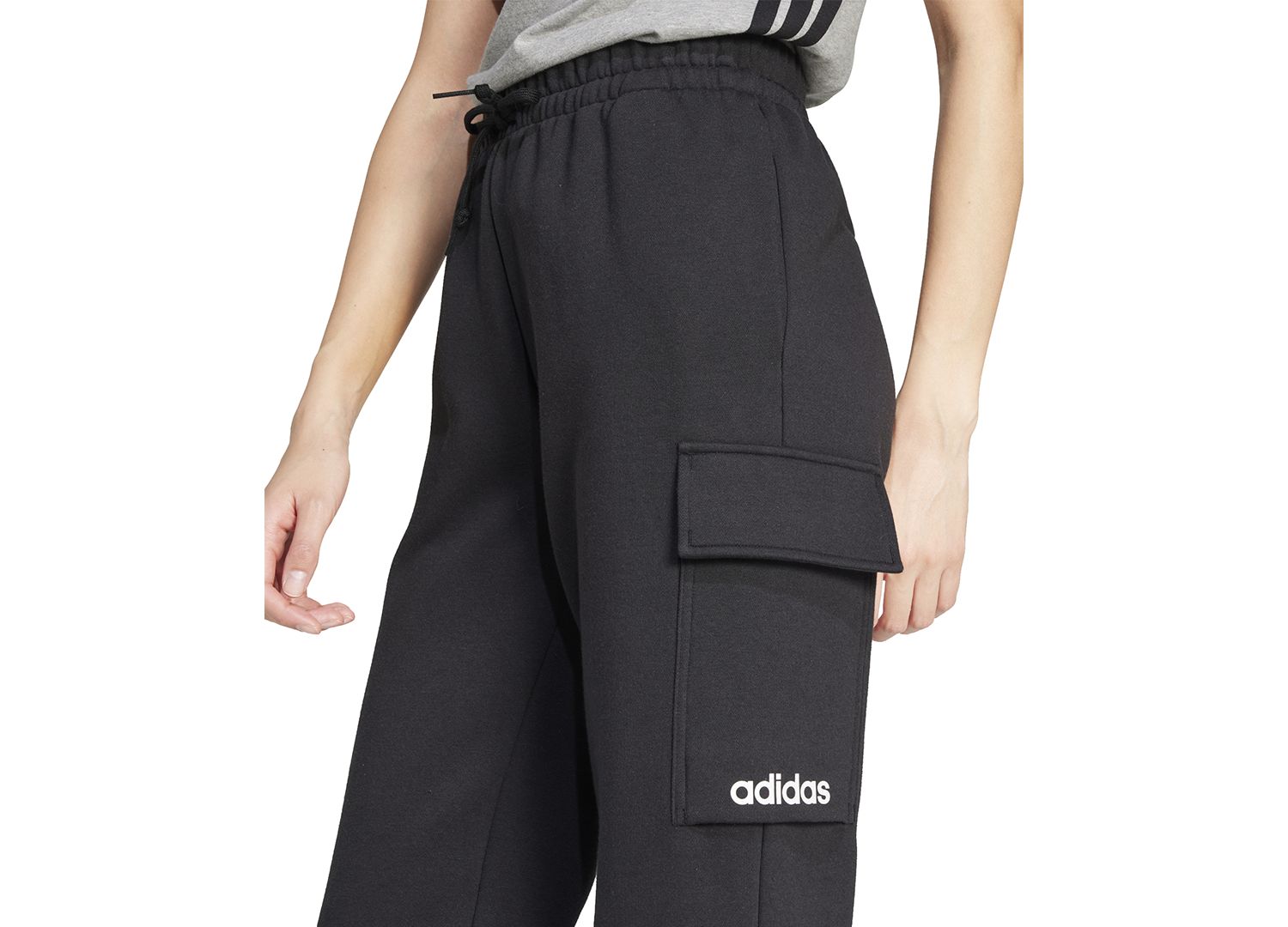 Women's Essentials Fleece Cargo Sweatpants