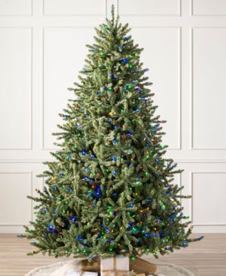 7.5 ft Pre-Lit Classic Spruce Tree
