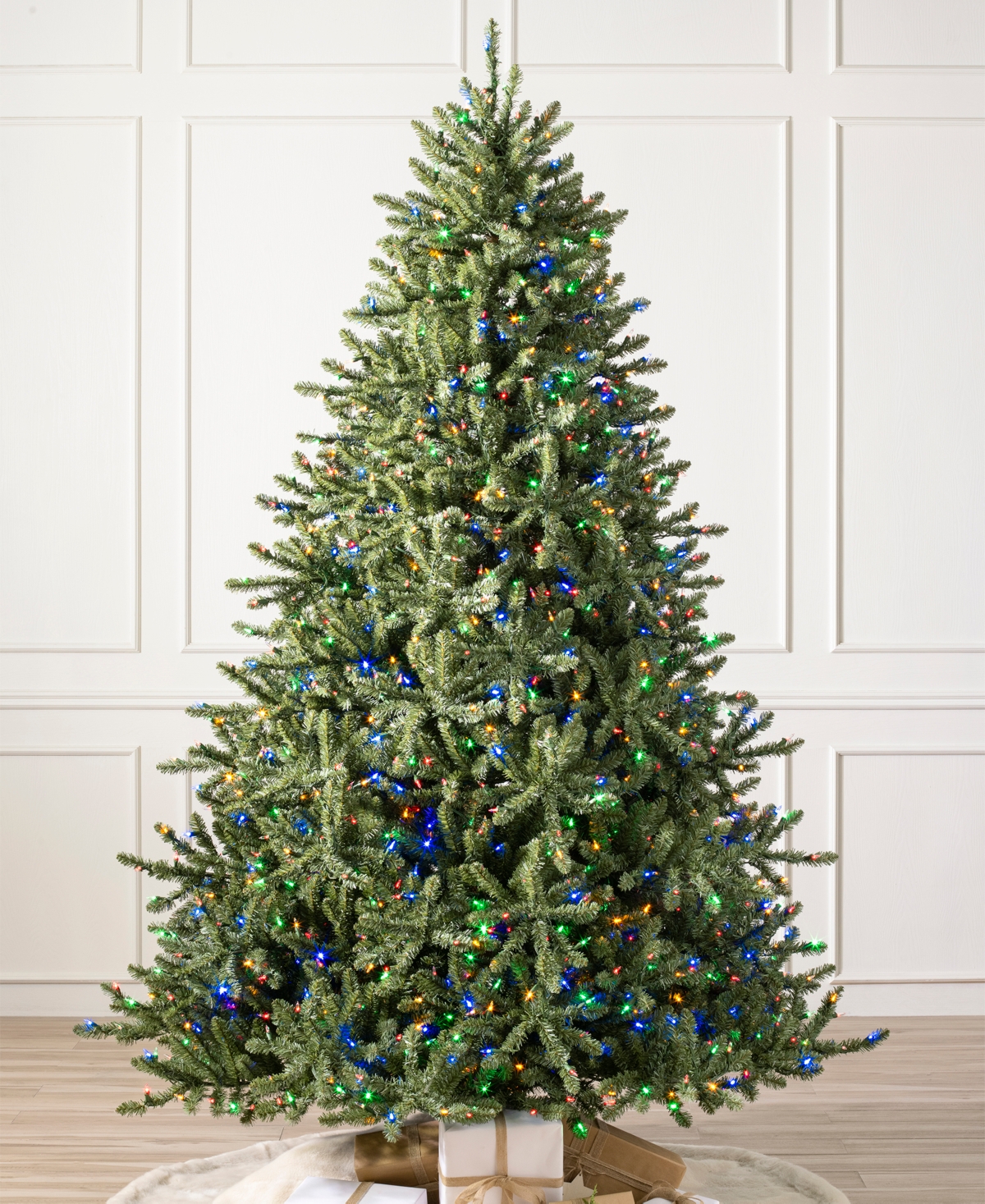 Balsam Hill 7.5 Ft Pre-lit Classic Spruce Tree In Green