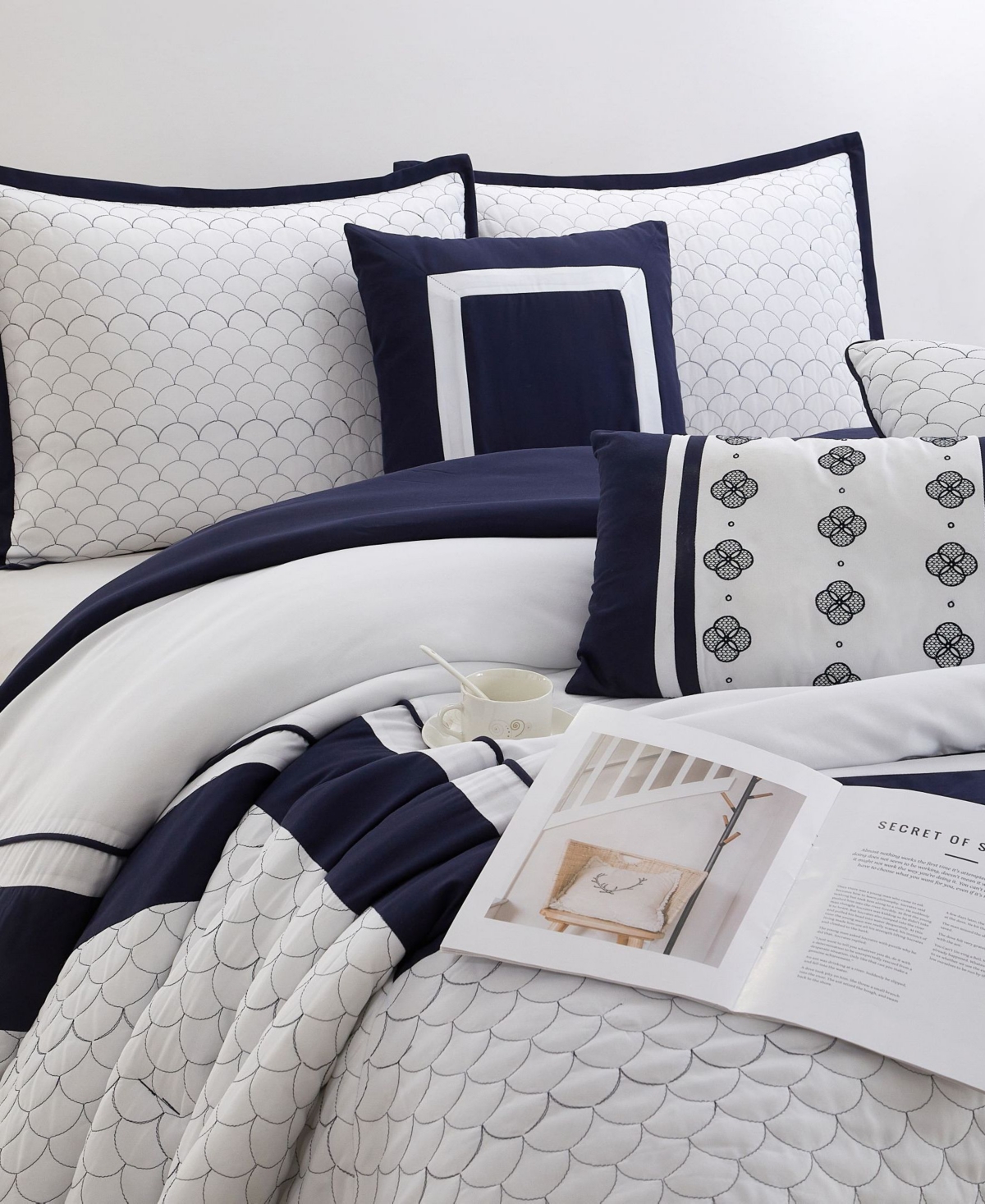 Stratford Park Navina Geometric 7-pc. Comforter Set, King In Multi