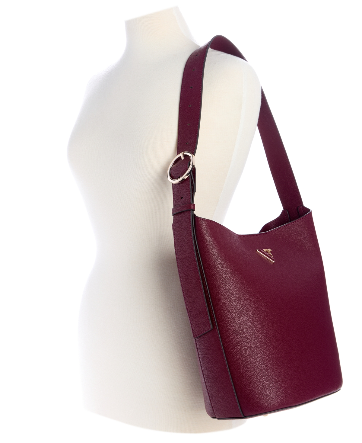Guess Meridian Ii Medium Bucket Bag In Burgundy
