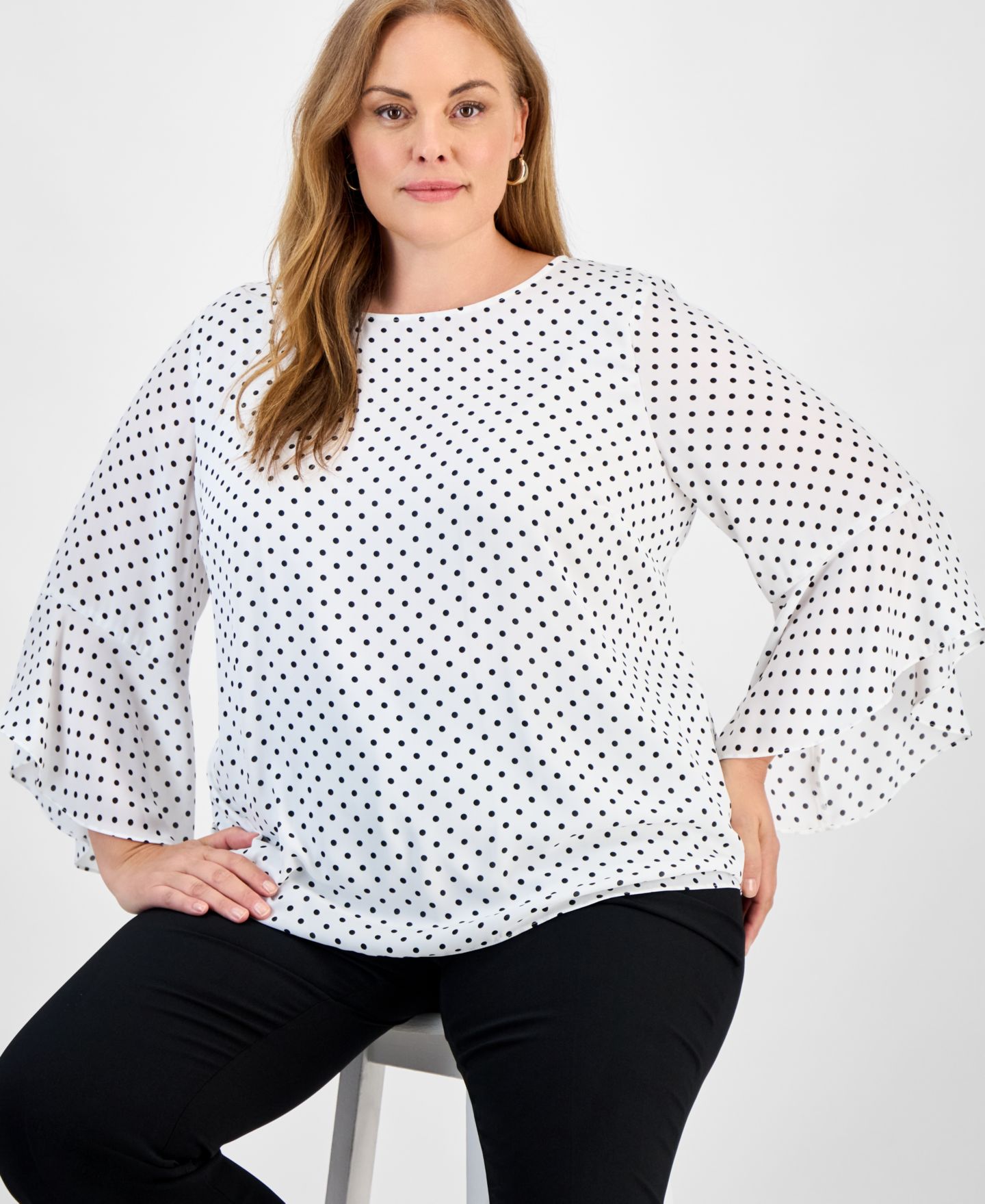 Женская блузка Kasper Plus Size Polka-Dot Ruffle-Sleeve, цвет: Белый / Чёрный — фото 5