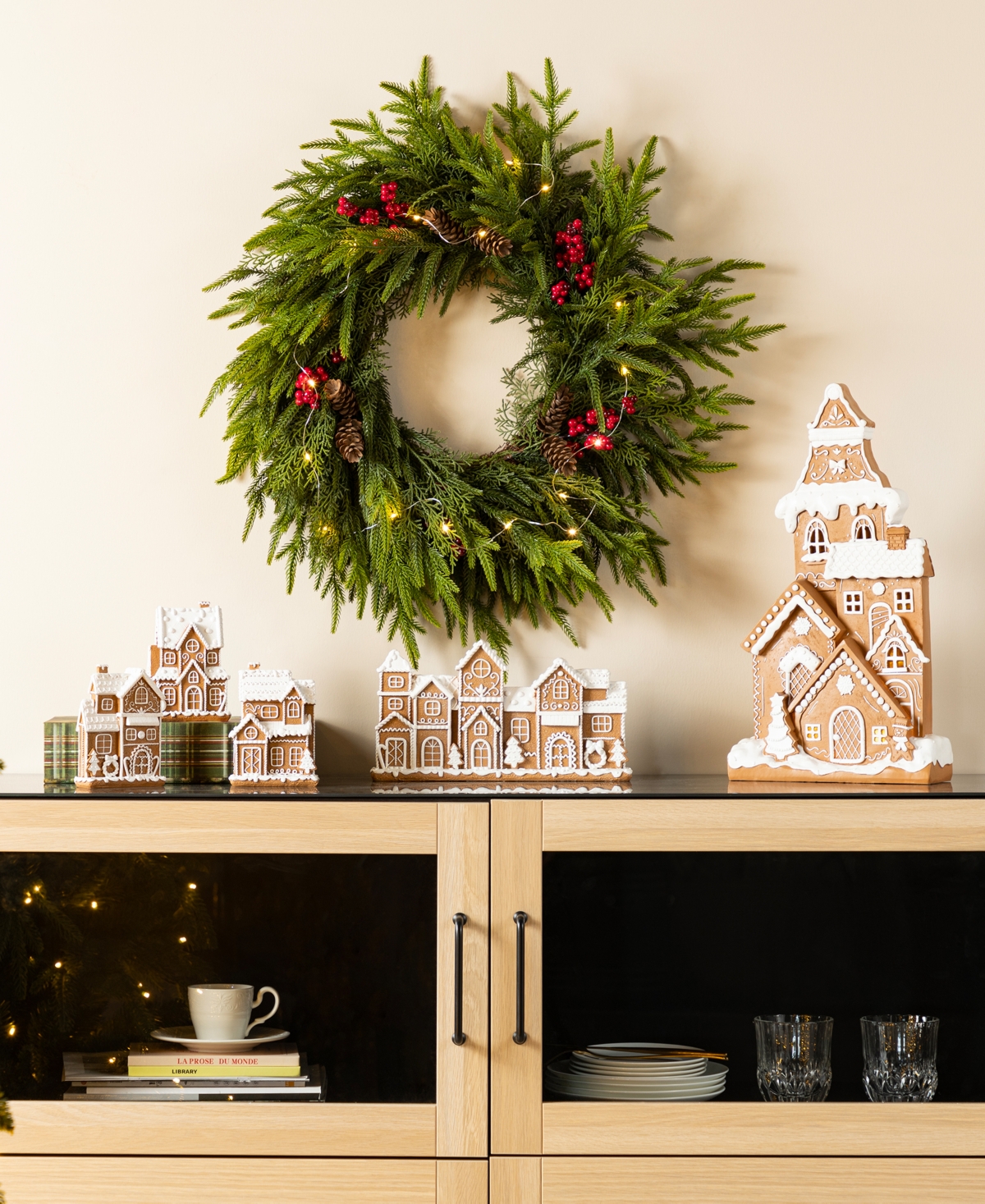 Glitzhome Resin Christmas Gingerbread House Figurine, Set Of 3 In Multi