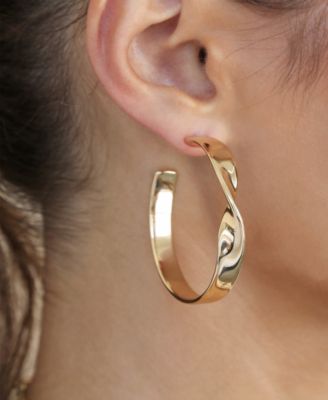 Heirloom Twist Medium Hoops Earrings
