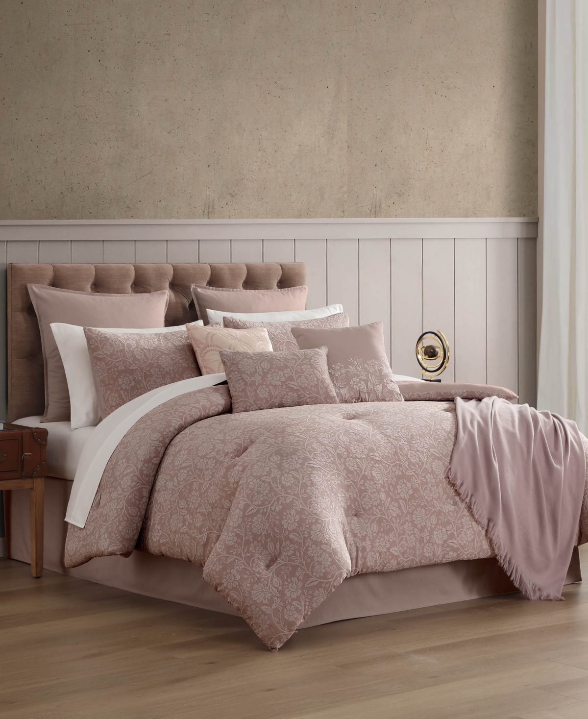 Hallmart Collectibles Salwan Floral 14-pc. Comforter Set, Queen In Pink