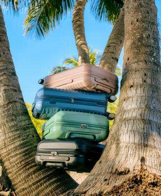 Stratum 3.0 Carry-On 20" Hardside Spinner