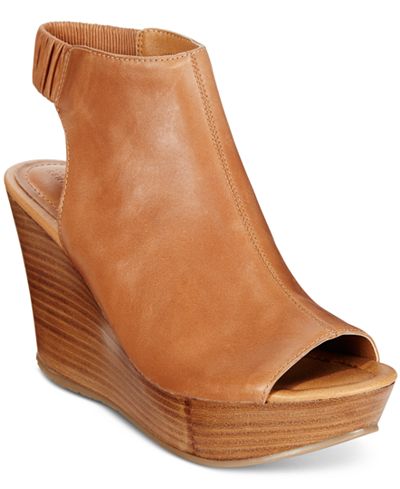 Kenneth Cole Reaction Sole Chick Platform Wedge Sandals