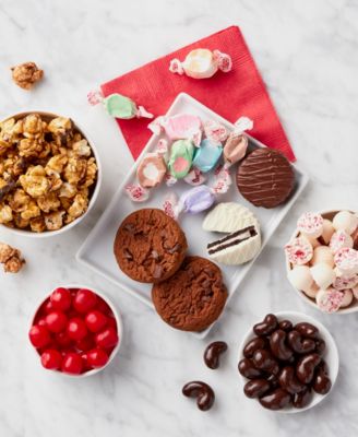 Holiday Jolly Gingerbread Treat Tower, 9 Piece