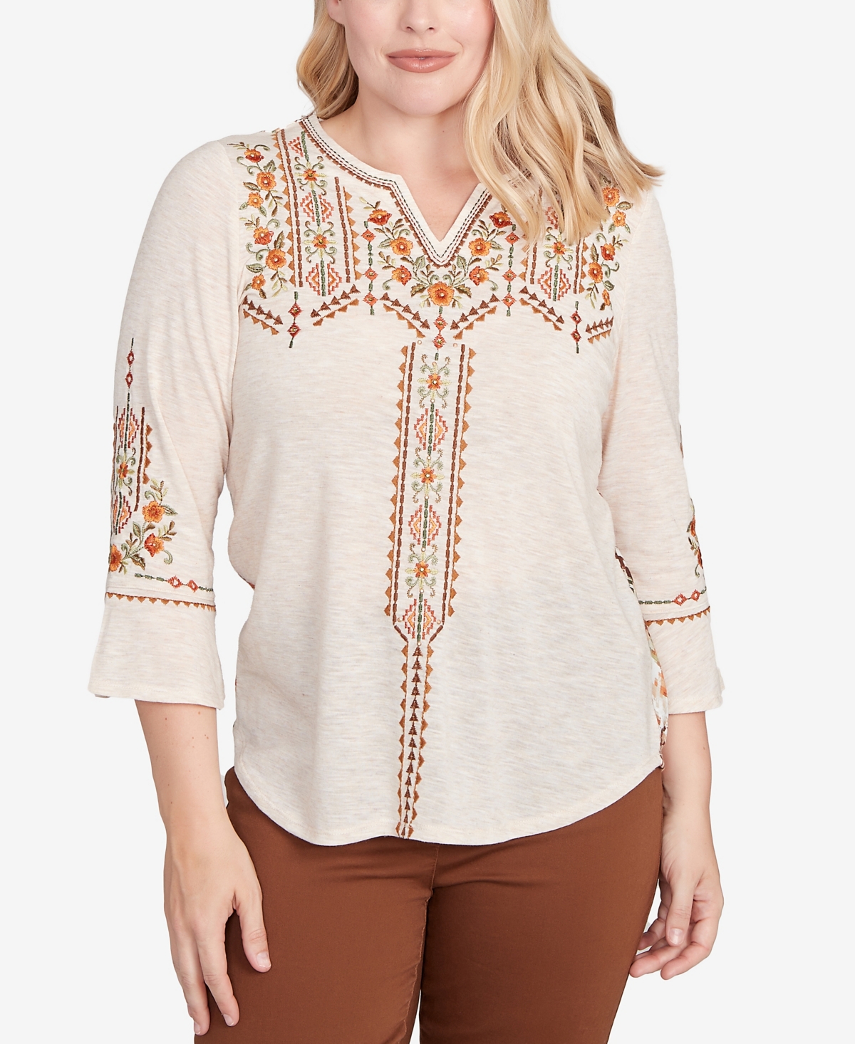 Women's Mount Laurel Geometric Floral Embroidery Printed Top - Oatmeal