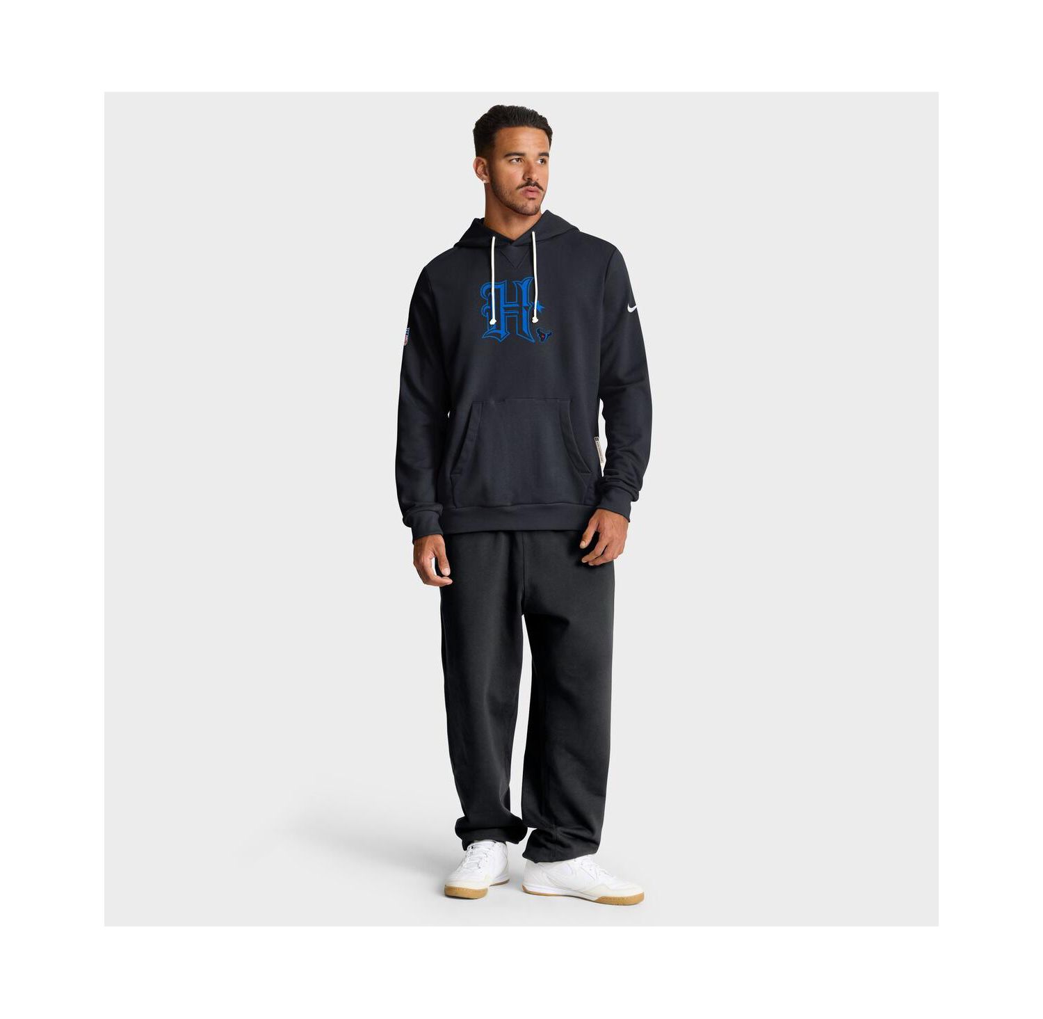 Men's Navy Houston Texans Sideline Offensive Set Play Performance Pullover Hoodie