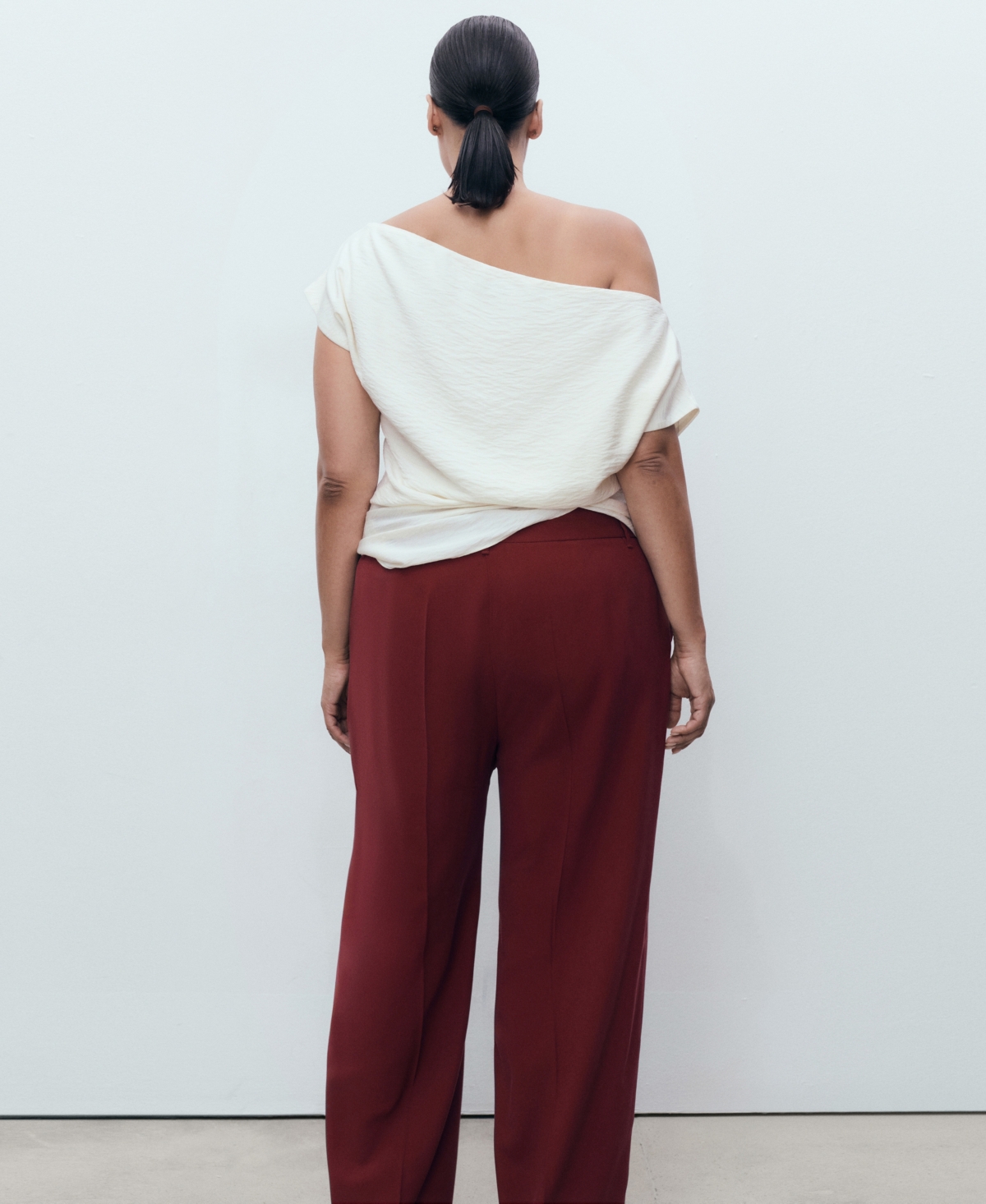 Mango Straight Mid-rise Trousers Maroon In Burgundy