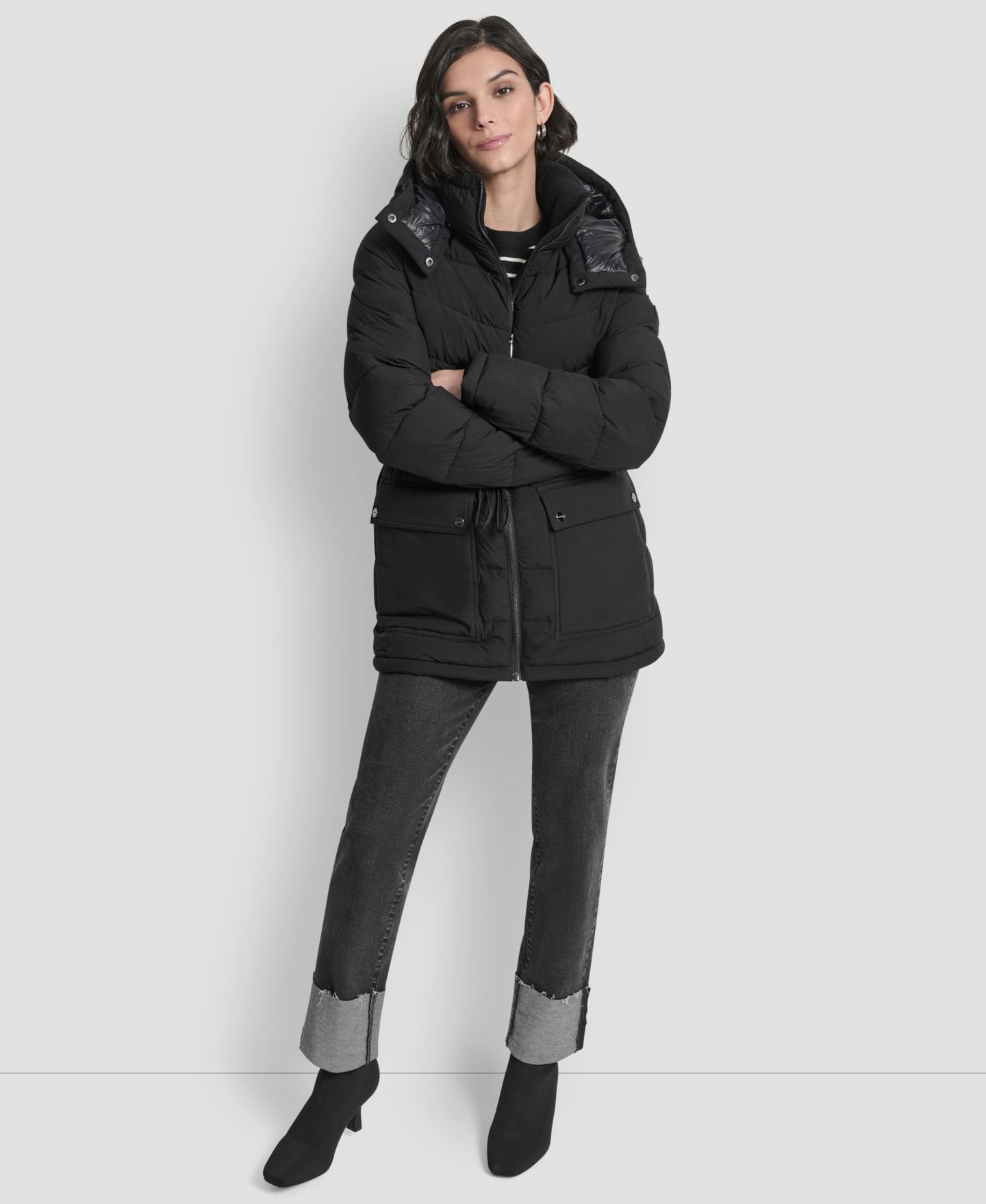 Женская куртка DKNY Shine Hooded Anorak Puffer, цвет: Чёрный — фото 4