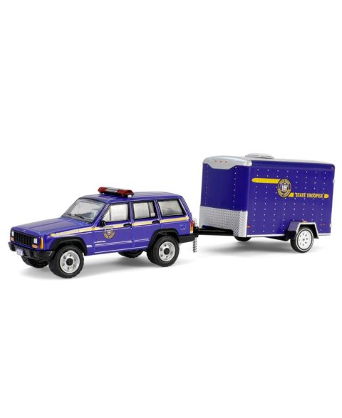 Детские игрушки Greenlight 1/64 2001 Jeep Cherokee Trailer New York State Police Hot Pursuit Tow