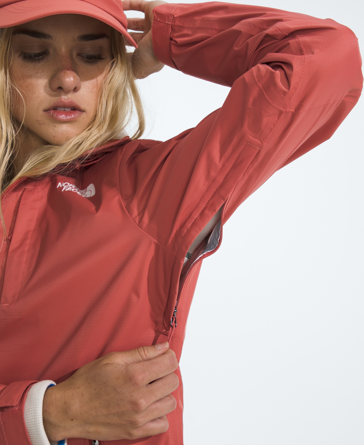 The North Face Women's Alta Vista Hooded Rain Jacket In Pink