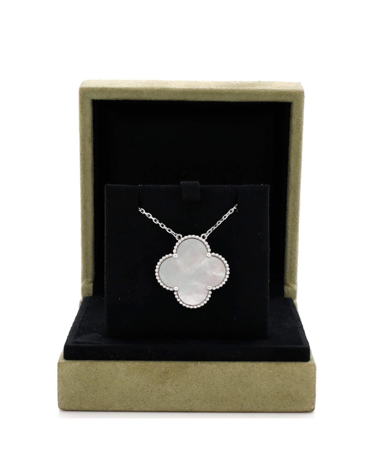 Pre-Owned Van Cleef & Arpels Magic Alhambra Pendant Necklace