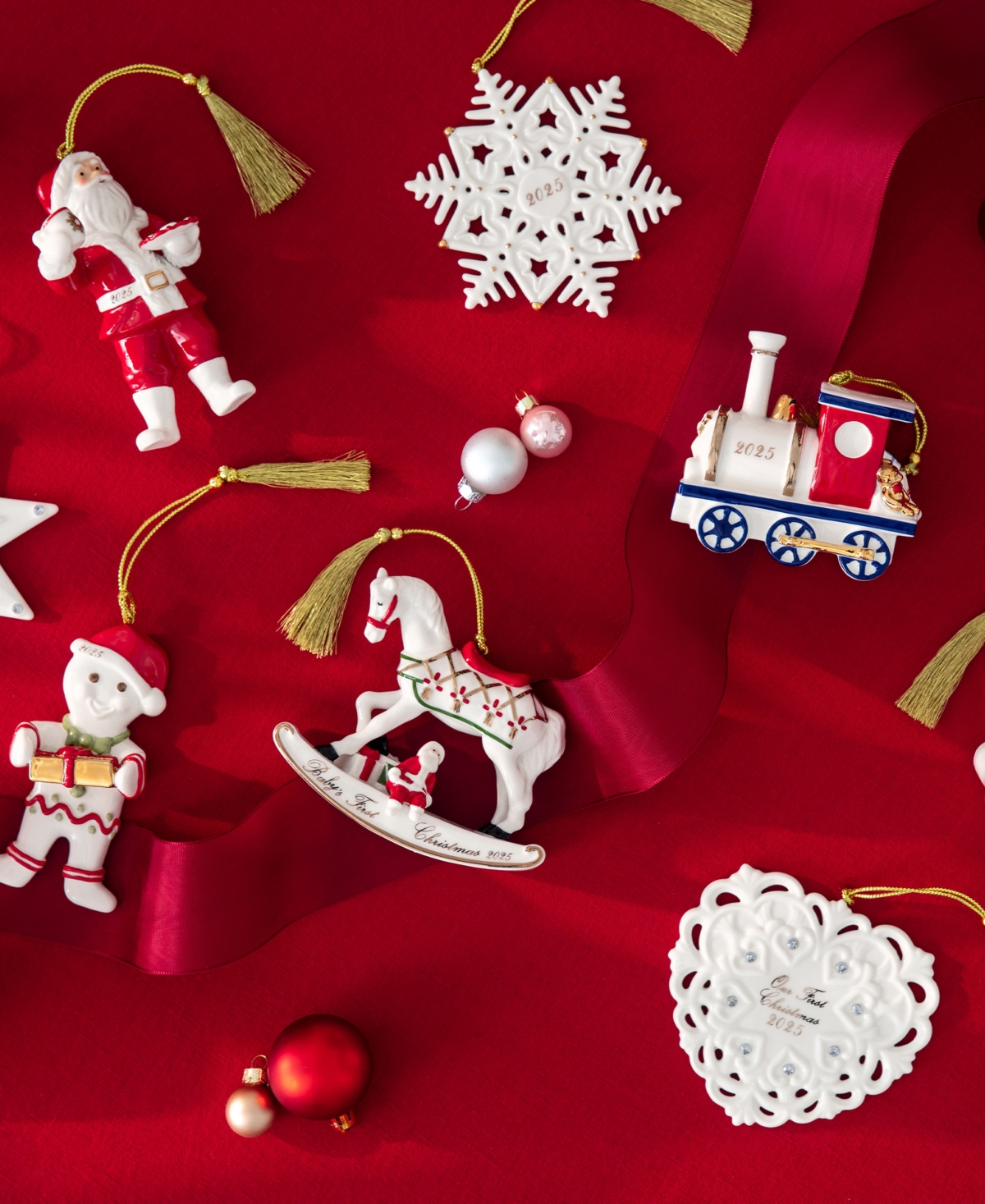 Villeroy & Boch 2025 Christmas Classics Annual Star Ornament In White