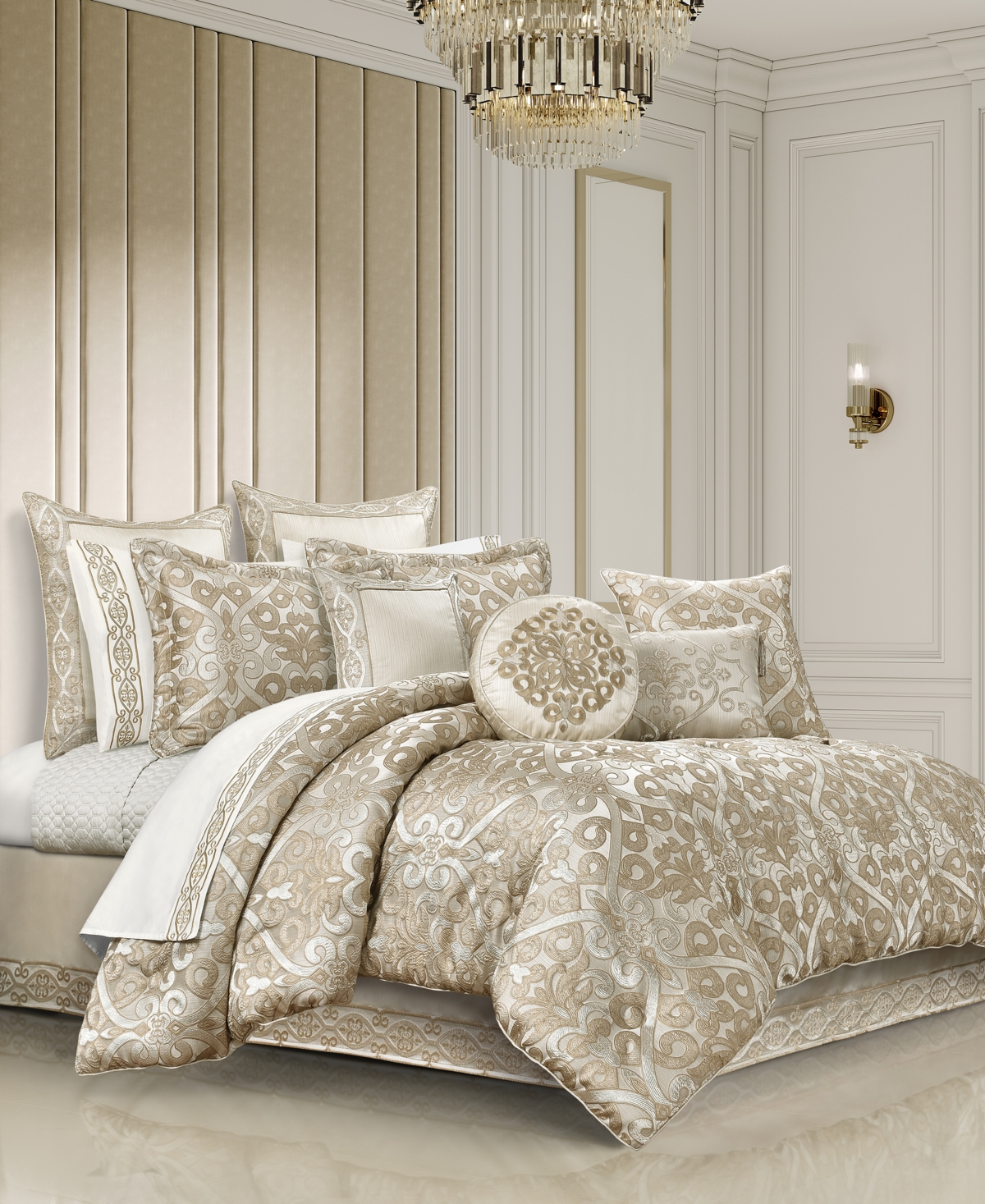 J Queen New York Amaretto Jacquard 4-pc. Comforter Set, King In Gold