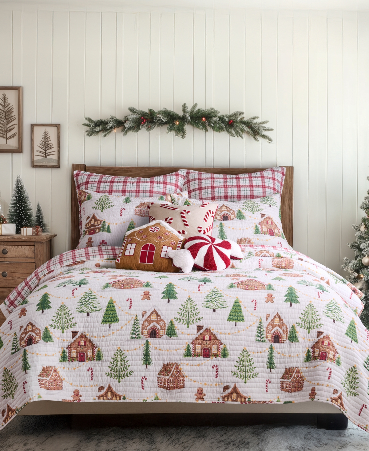 Levtex Gingerbread Village Embroidered Decorative Pillow, 18" X 18" In Sand