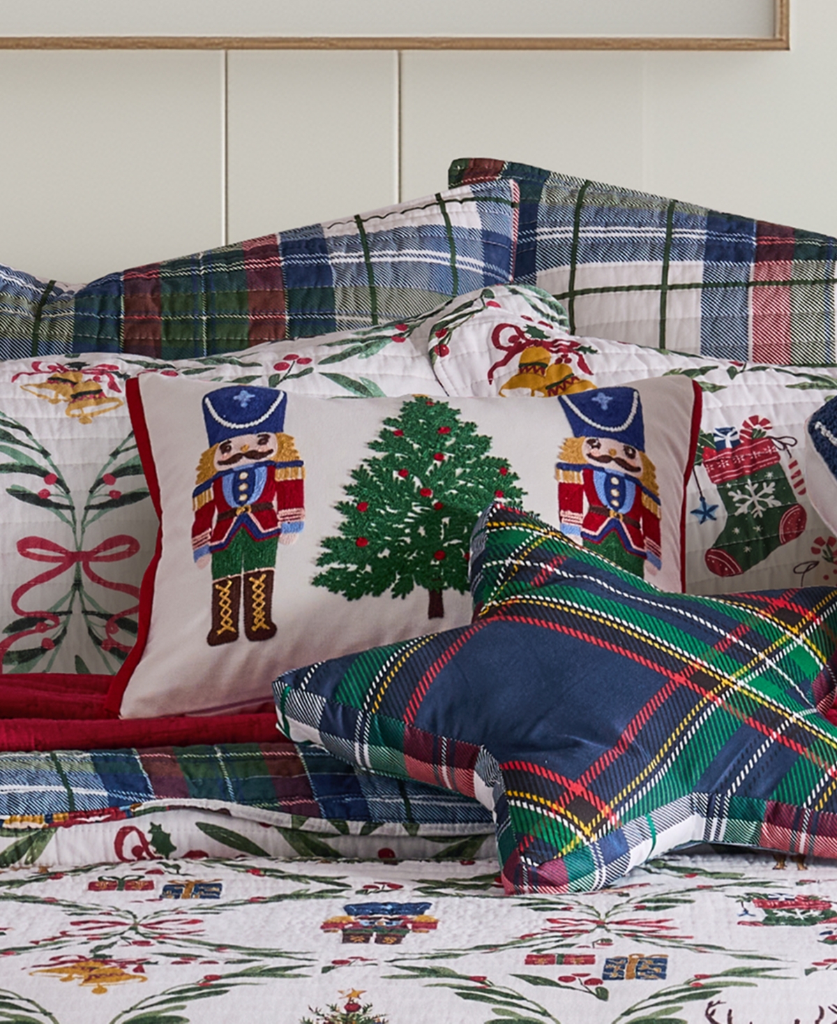 Levtex Festive Nutcrackers Embroidered Decorative Pillow, 14" X 18" In Multi