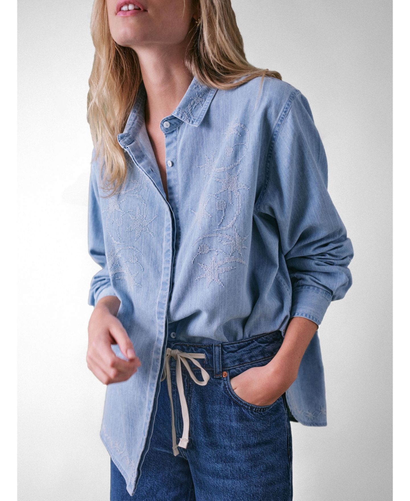 Женская блузка Cape Cove Stella Denim, цвет: Светлый джинсовый синий — фото 6