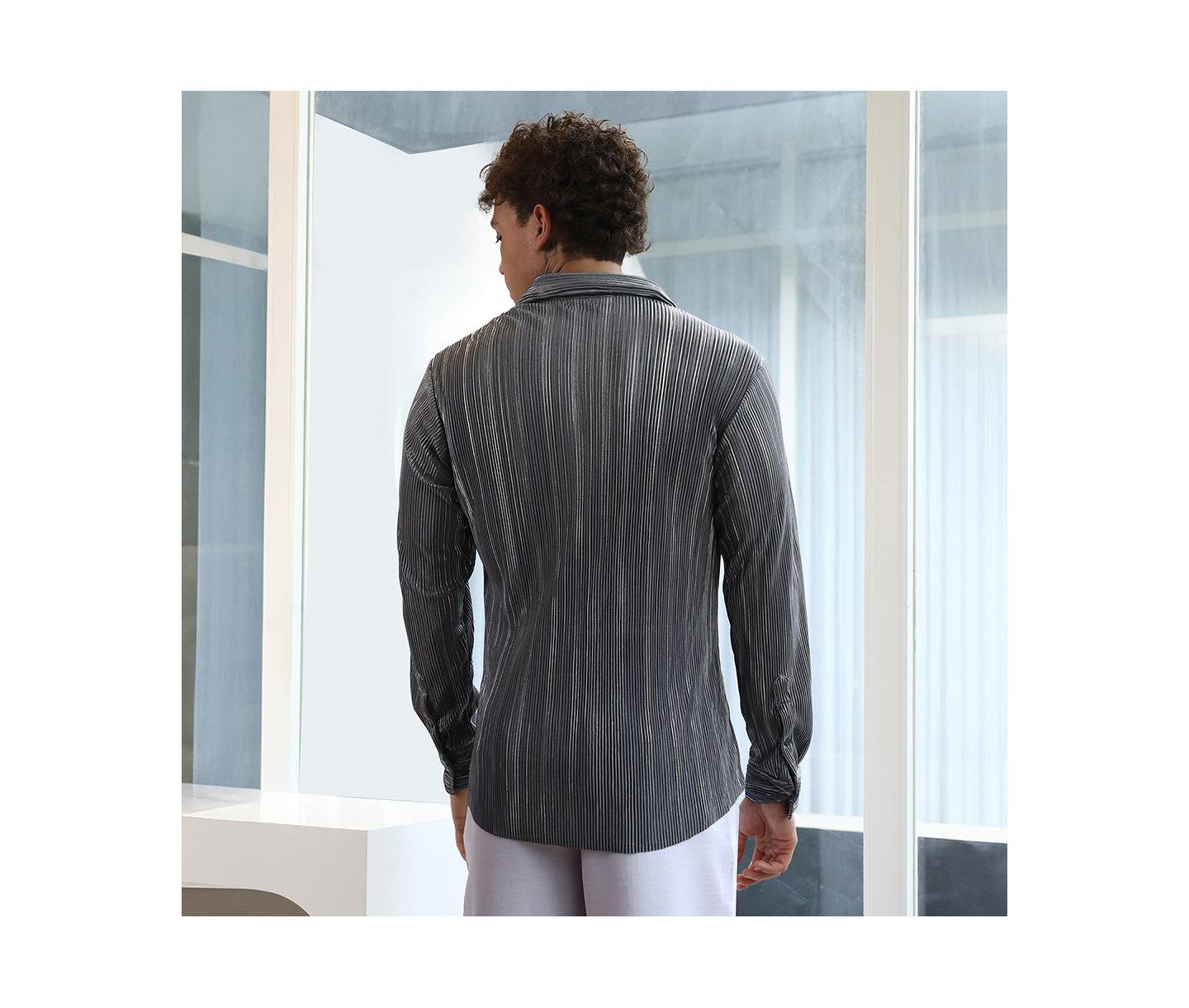 Мужская рубашка Cahoot Campus Sutra Icy Blue & Metallic Silver Pleat-Creased, цвет: Синий — фото 2