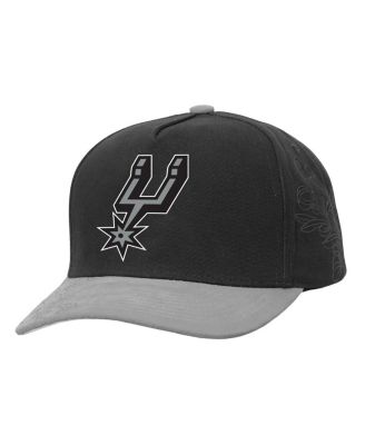 Mitchell & Ness - Men's&nbsp;Black/Gray San Antonio Spurs May Flowers Adjustable Hat