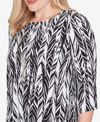 Women's Classic Puff Print Abstract Feather Top