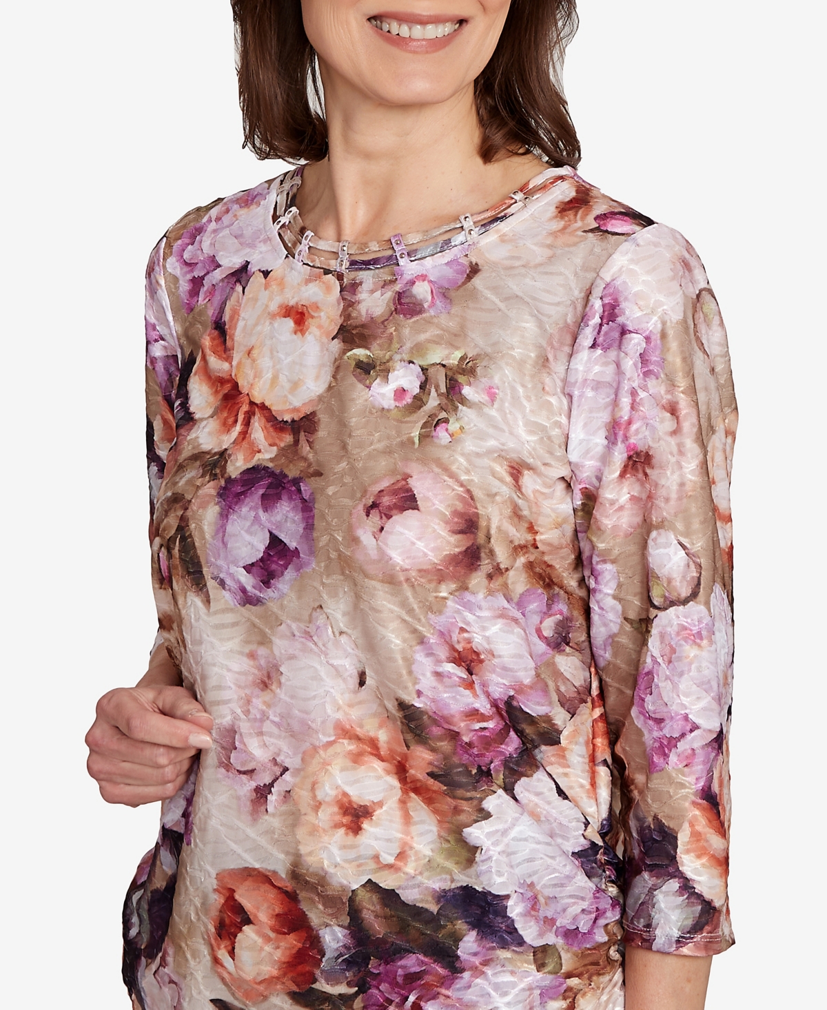 Alfred Dunner Women's Classic Textured Floral Ruched Sides Top In Multi