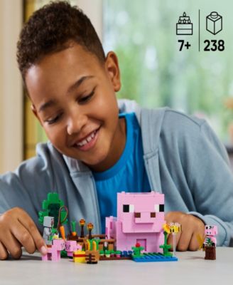 Minecraft The Baby Pig House Building Toy 21268, 238 Pieces