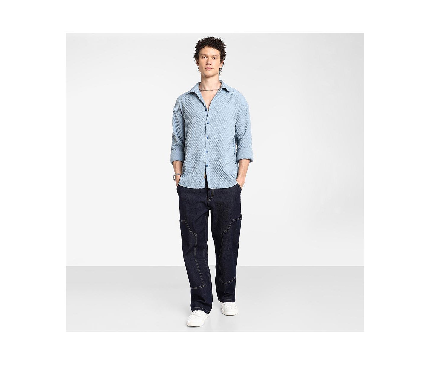 Мужская рубашка Cahoot Campus Sutra Cornflower Blue Cubic-Textured Oversized, цвет: Синий — фото 2
