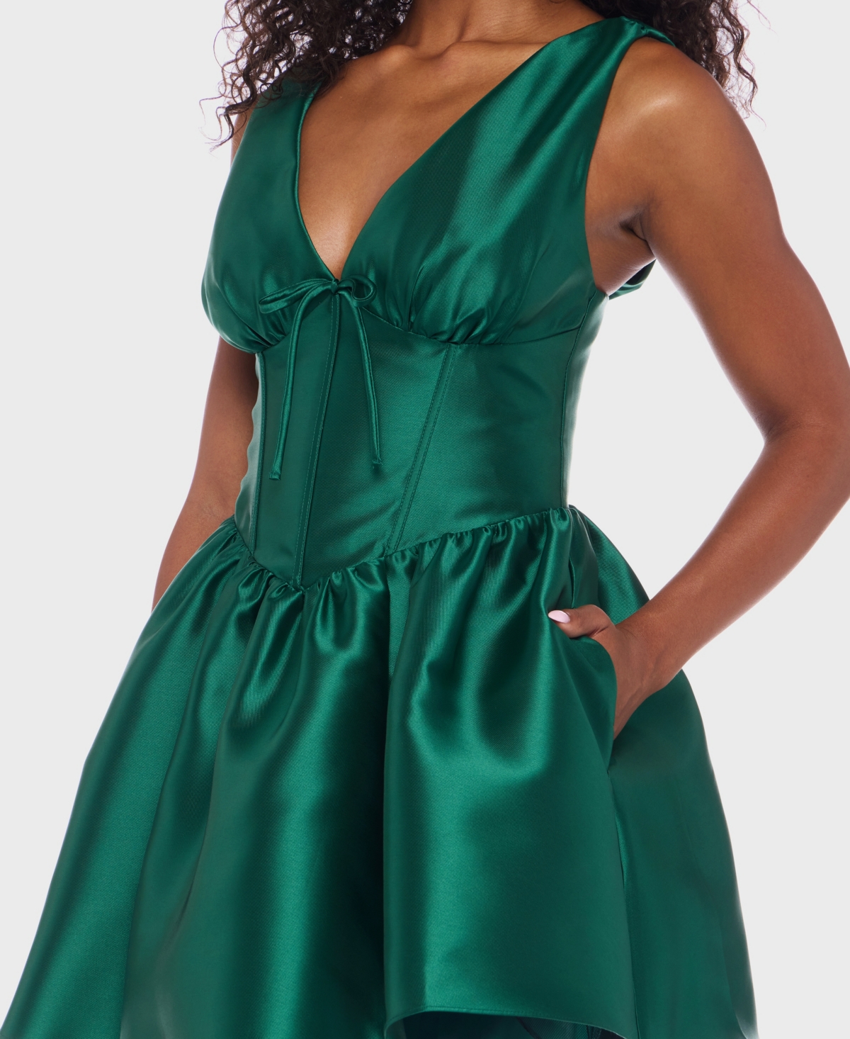 Alex & Sophia Juniors Wide Strap V-neck Party Dress In Green