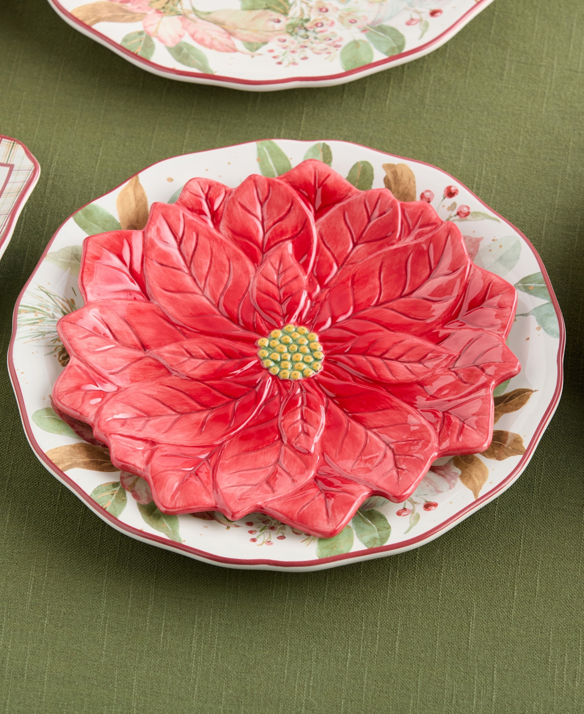 Certified International Set Of 4 Winter Blooms 3d Poinsettia Dessert Plates In Red
