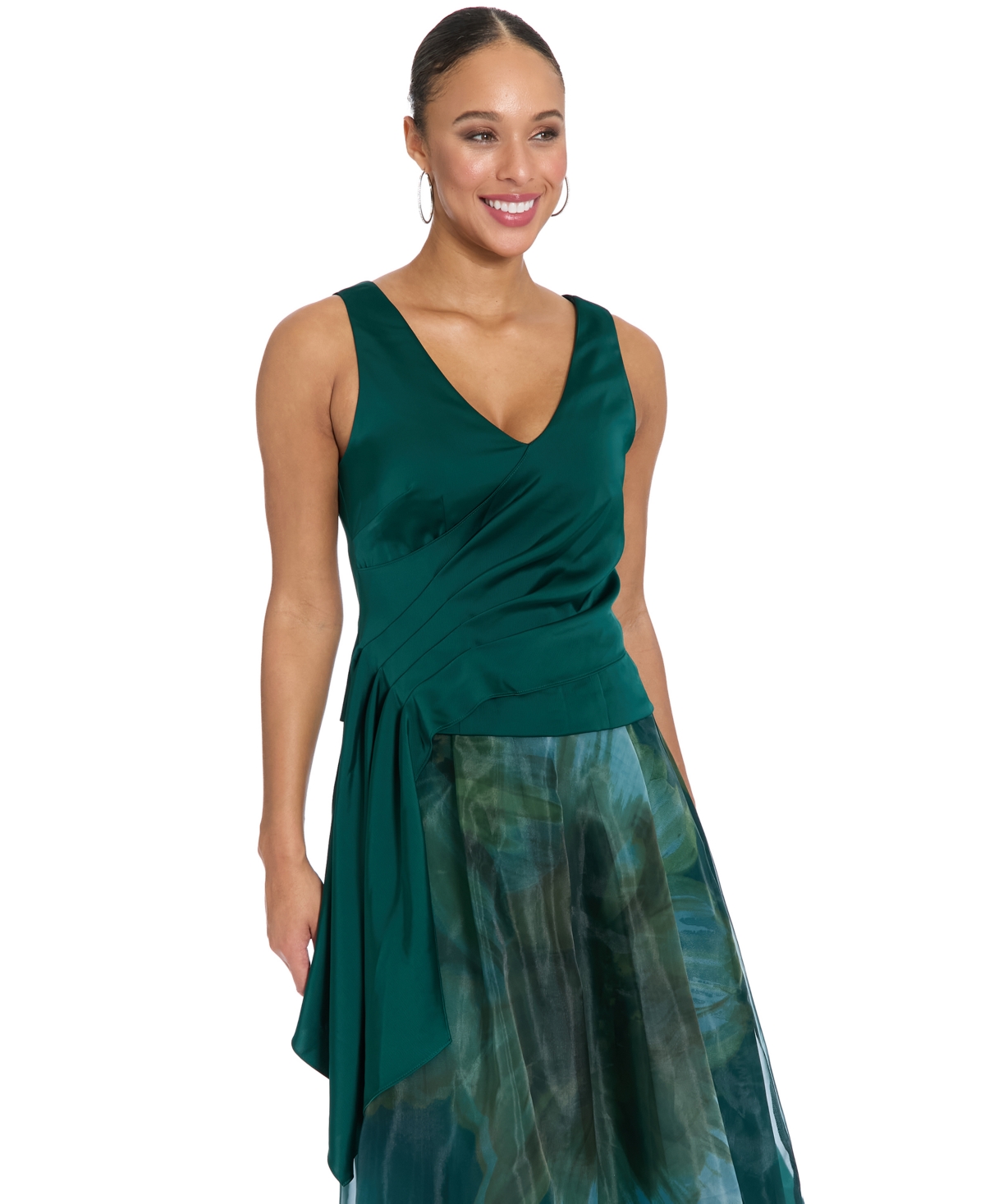 Muse Women'sâ Asymmetrical Pleated V-neck Top In Brown
