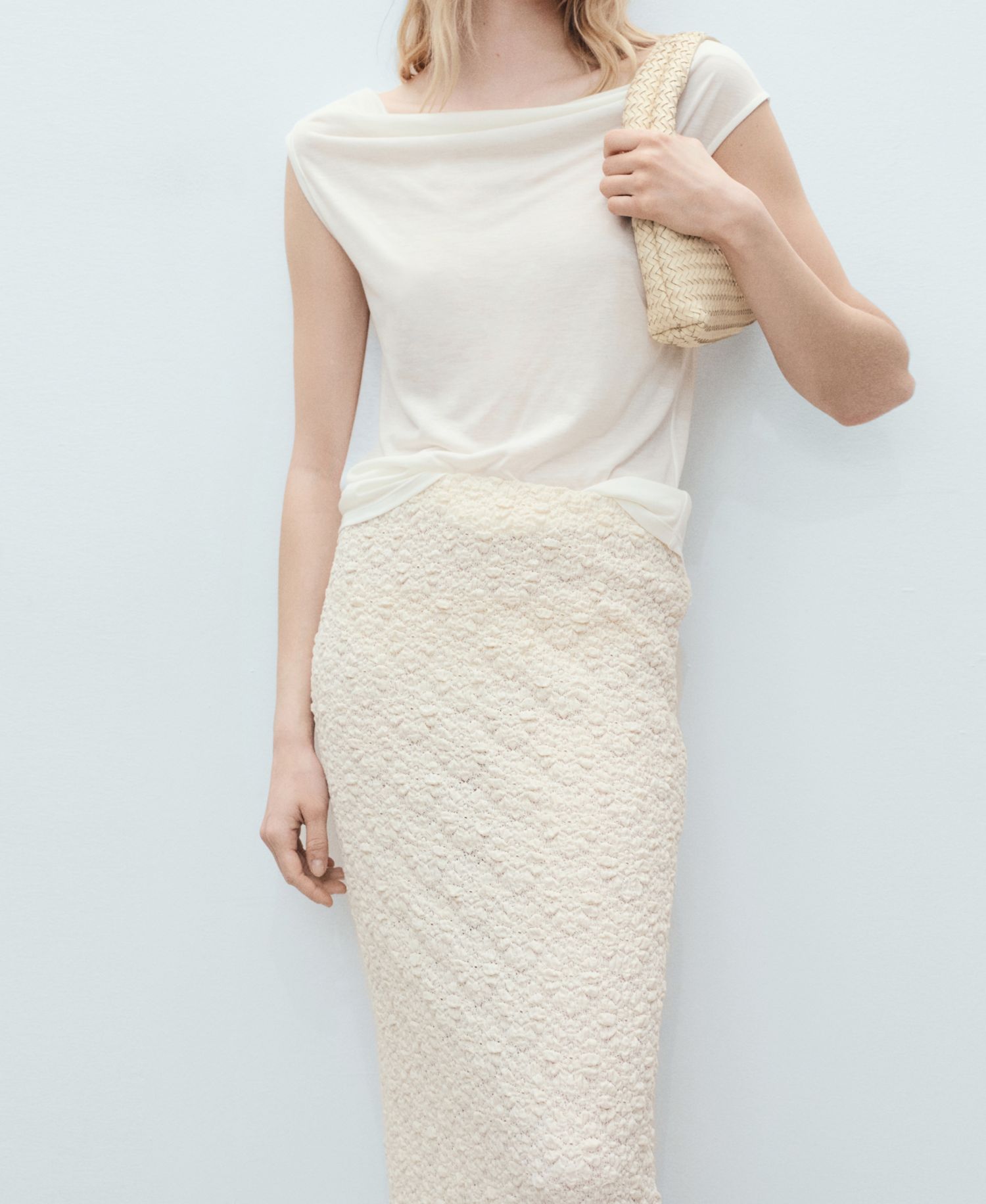Women's Textured Fitted Skirt