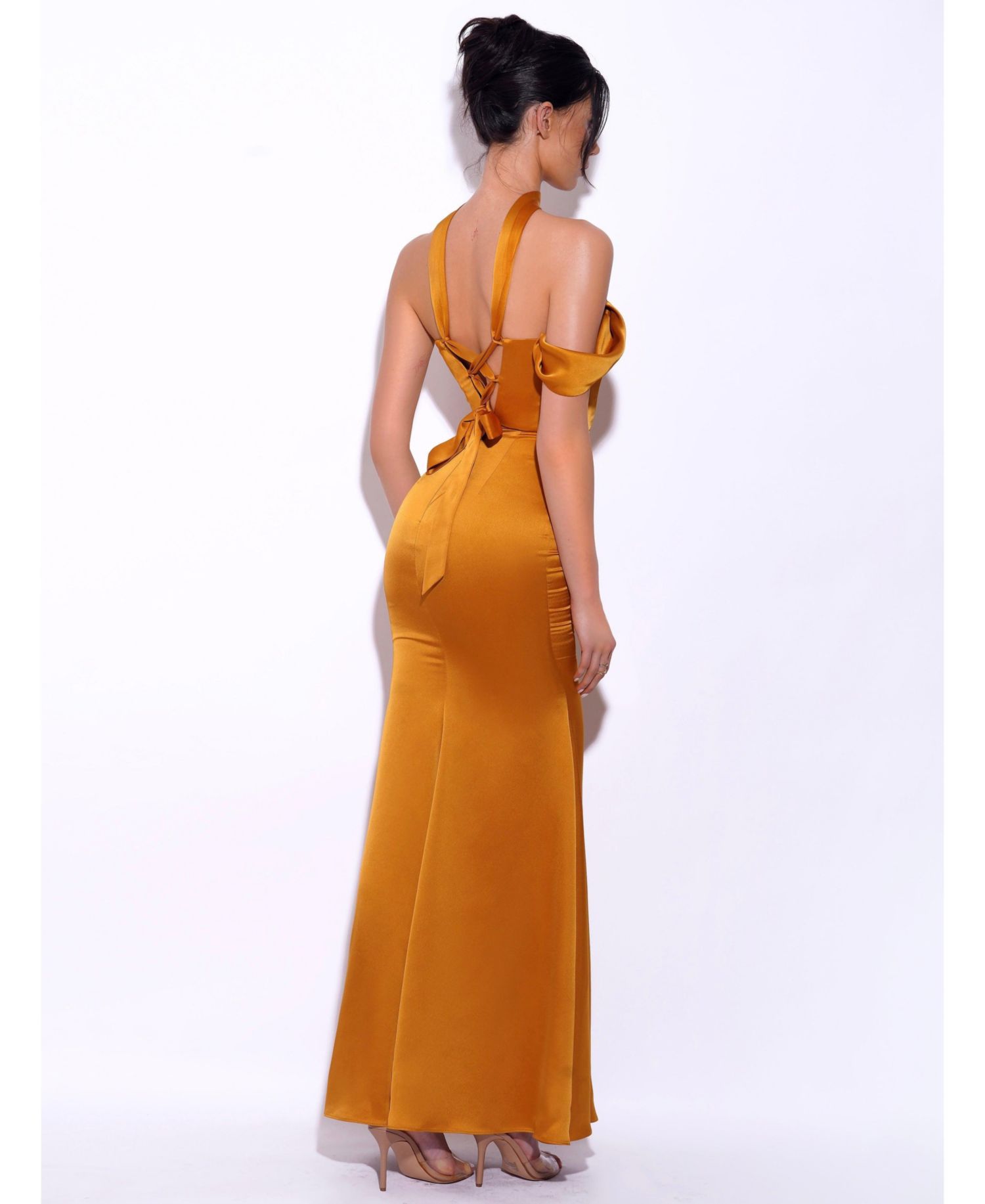 Women's Ivona Gold Halter Neck Double Duchess Satin Gown