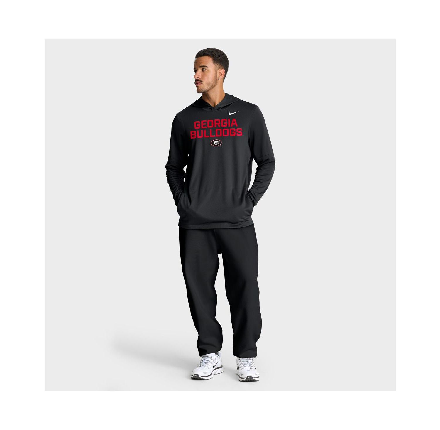 Men's Black Georgia Bulldogs 2025 Sideline Performance Long Sleeve Hoodie T-Shirt