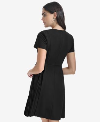 Women's Short Sleeve Pleat Dress