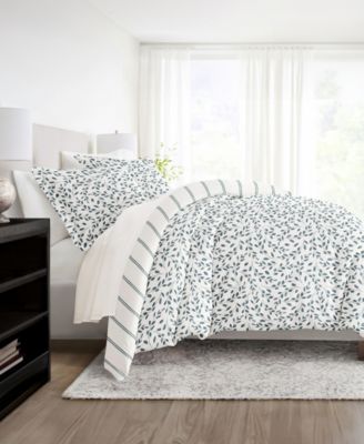 Timeless Pattern Reversible 3-Pc. Duvet Cover Set, Full/Queen