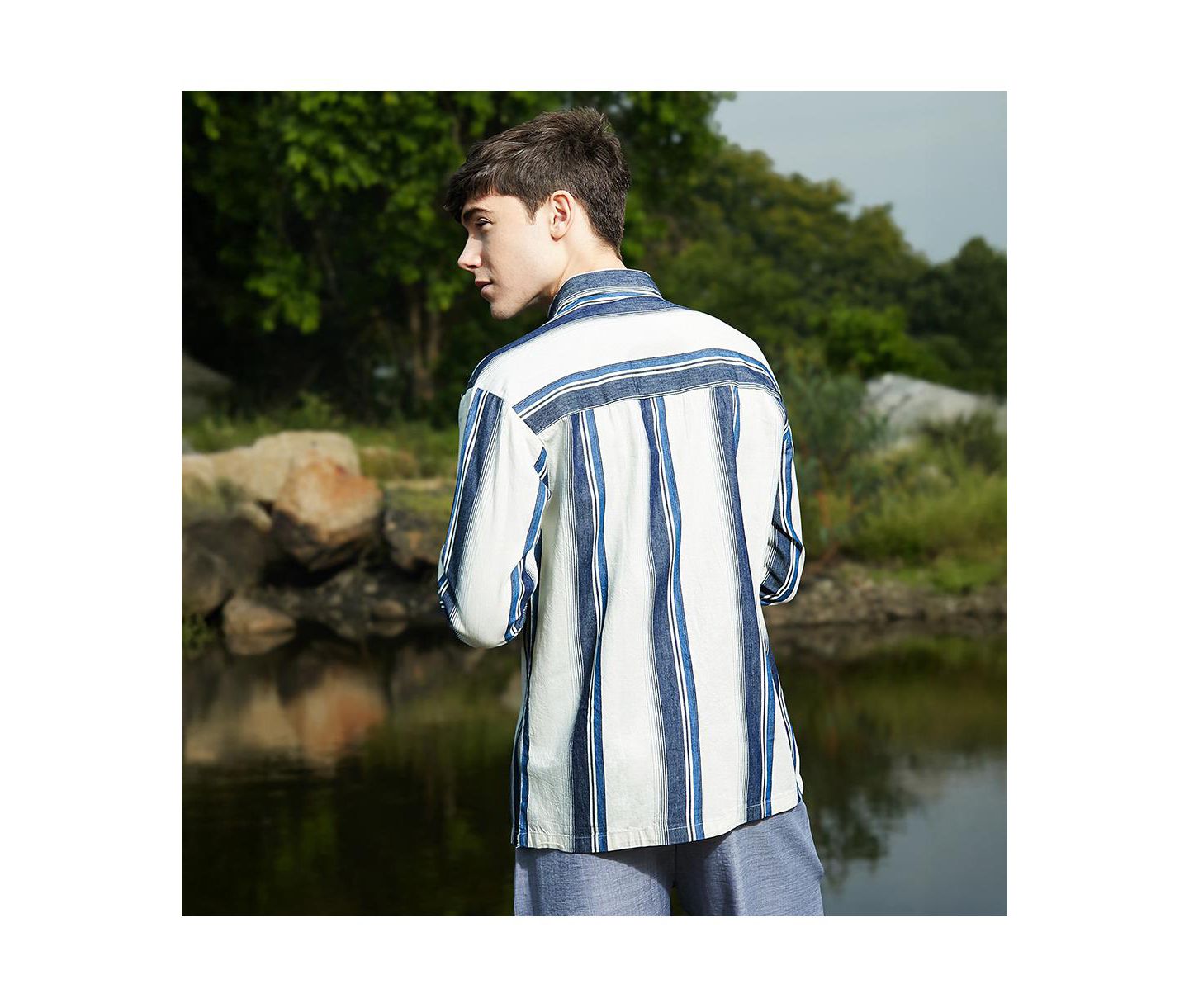 Мужская рубашка Cahoot Campus Sutra Shadow-Striped Oversized Shirt., цвет: Синий / Белый — фото 6